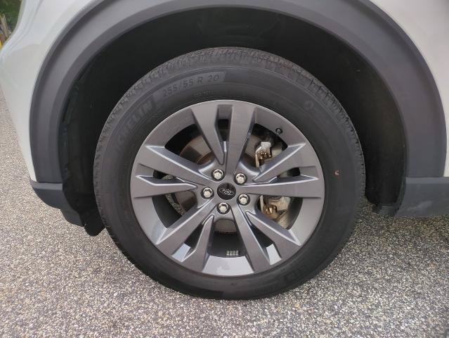 Certified 2023 Ford Explorer XLT w/ Equipment Group 202A AWD/4WD image 21