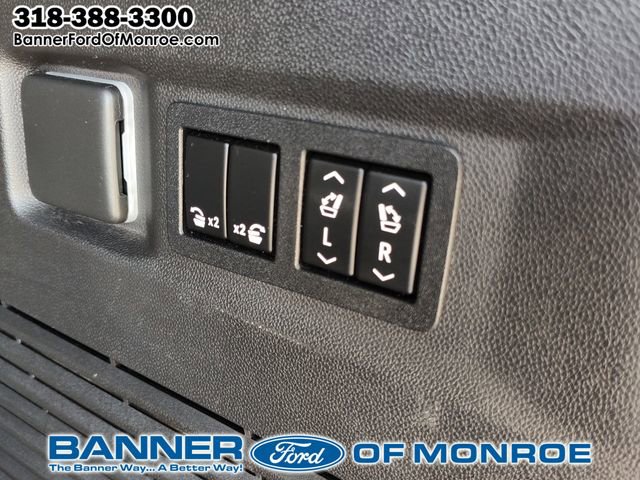 Used 2022 Chevrolet Tahoe Z71 w/ Luxury Package AWD/4WD image 7