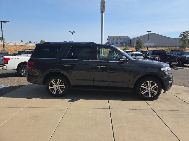 Certified 2024 Ford Expedition Limited image 6