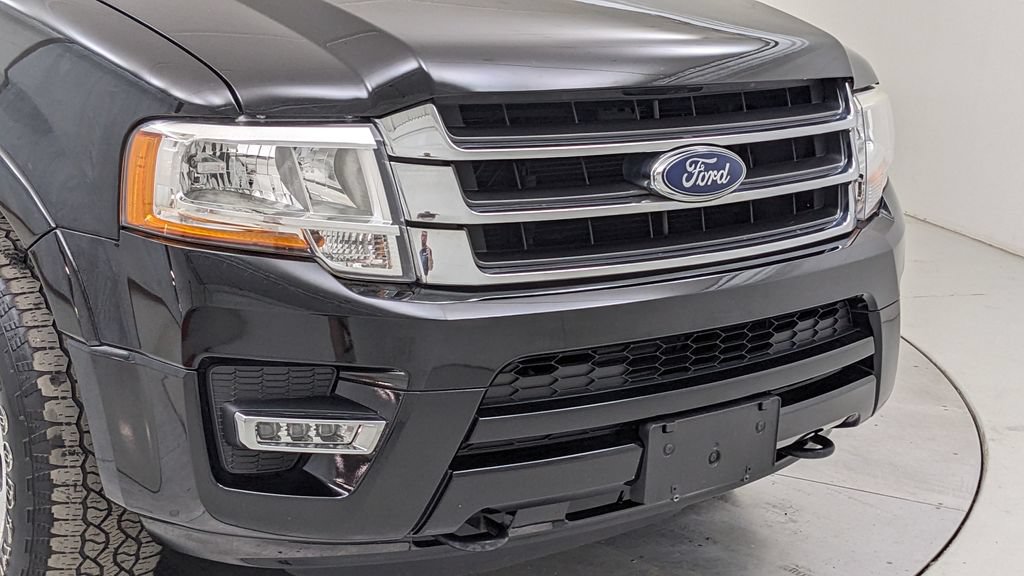 Certified 2017 Ford Expedition XLT w/ Equipment Group 202A AWD/4WD image 42