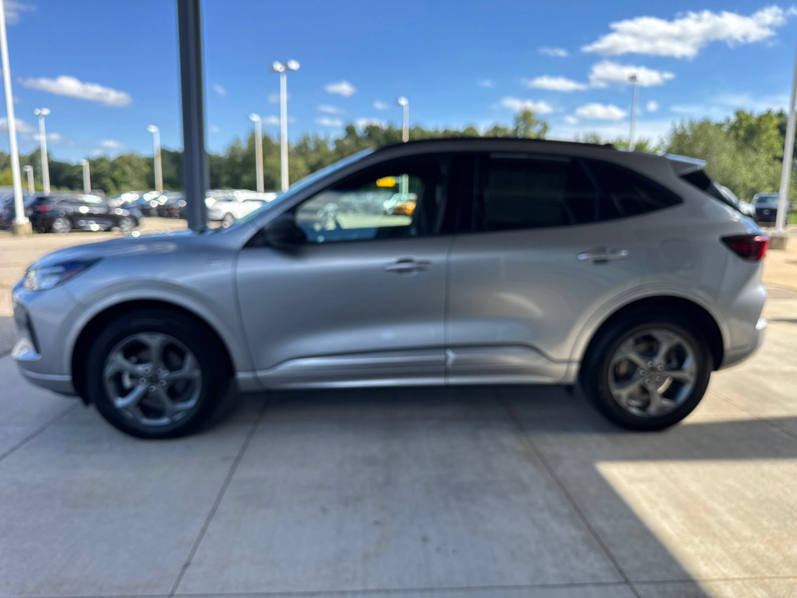 Certified 2023 Ford Escape ST-Line w/ Tech Pack #1 AWD/4WD image 4