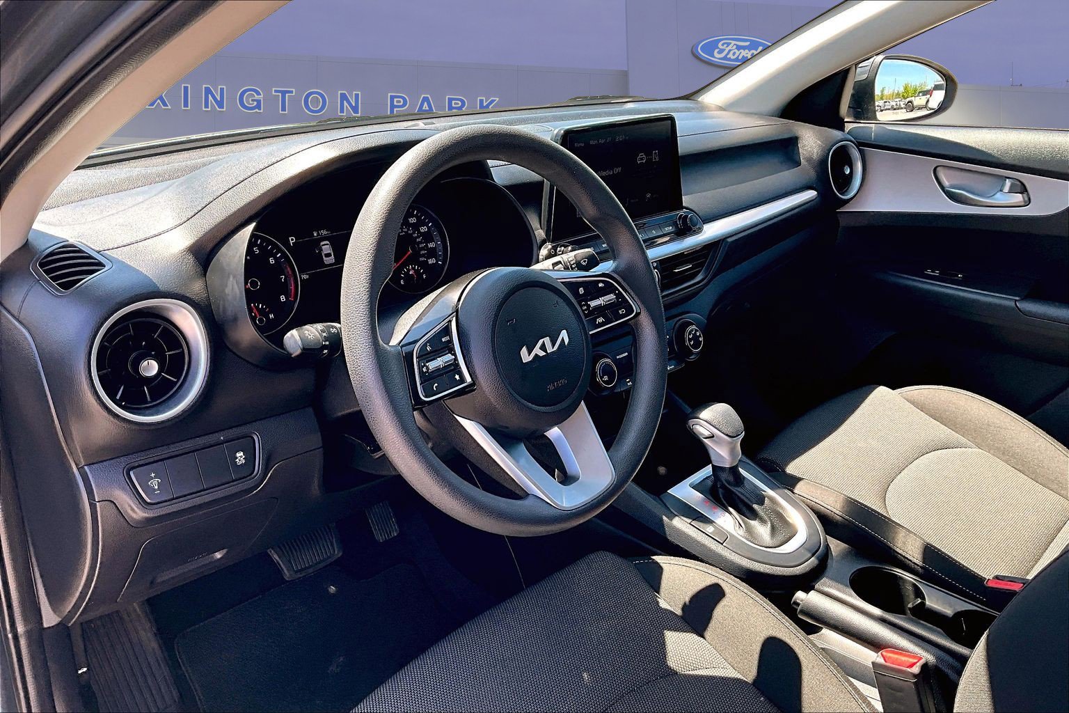 Used 2024 Kia Forte LX FWD image 17