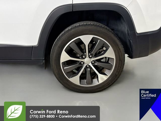 Used 2022 Jeep Cherokee Limited w/ Elite Package image 34