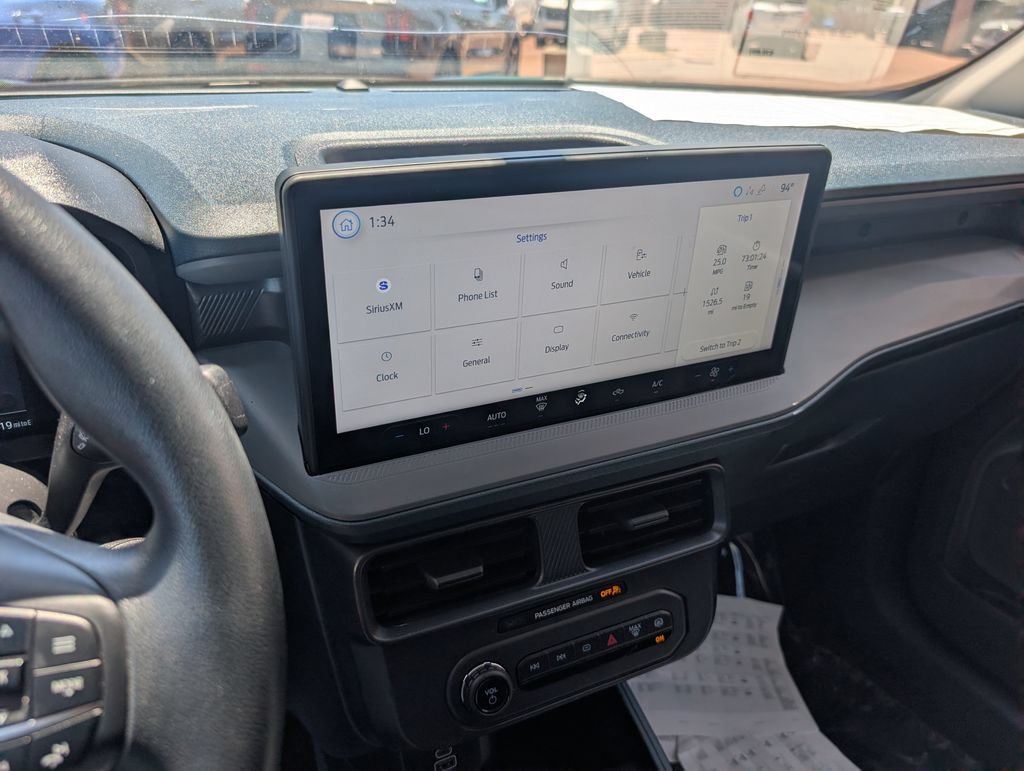 Certified 2025 Ford Maverick XL w/ Equipment Group 102A AWD/4WD image 25