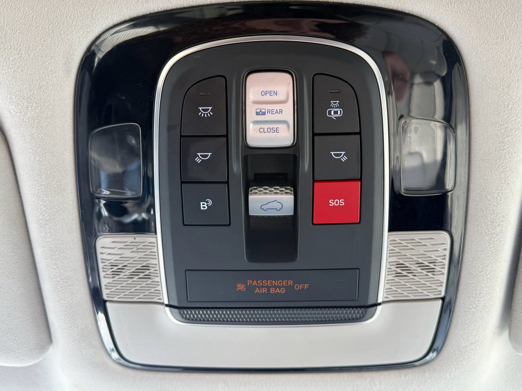 Used 2024 Hyundai Palisade Calligraphy image 31