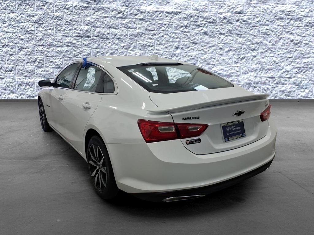 Used 2023 Chevrolet Malibu RS image 2