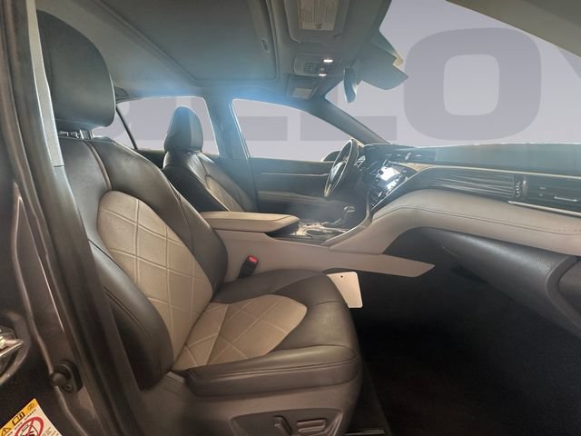 Used 2018 Toyota Camry XLE w/ Audio Package FWD image 17