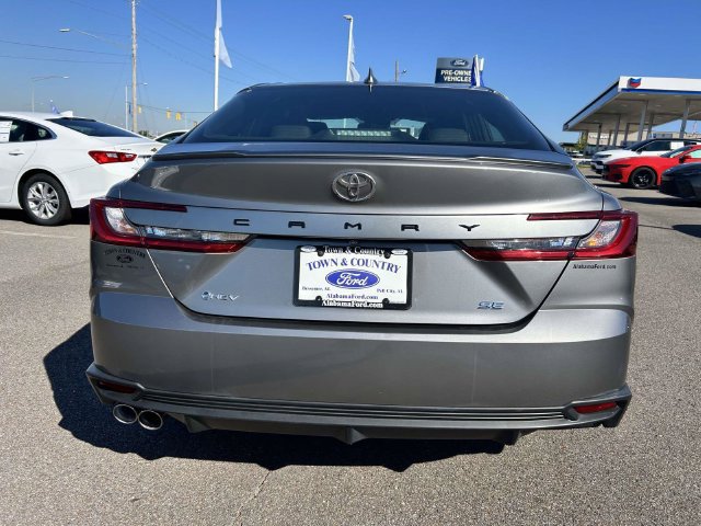 Used 2025 Toyota Camry SE FWD image 7