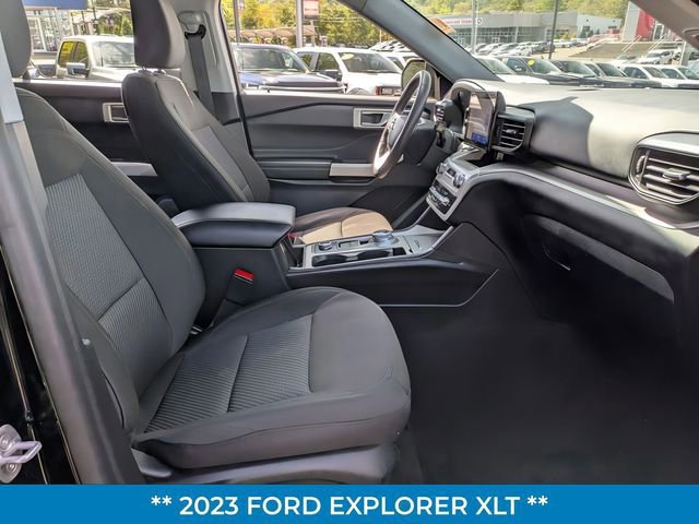 Certified 2023 Ford Explorer XLT image 33
