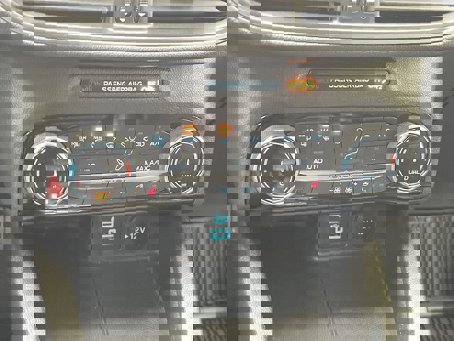 Certified 2022 Ford Escape Titanium w/ Class II Trailer Tow Package image 29