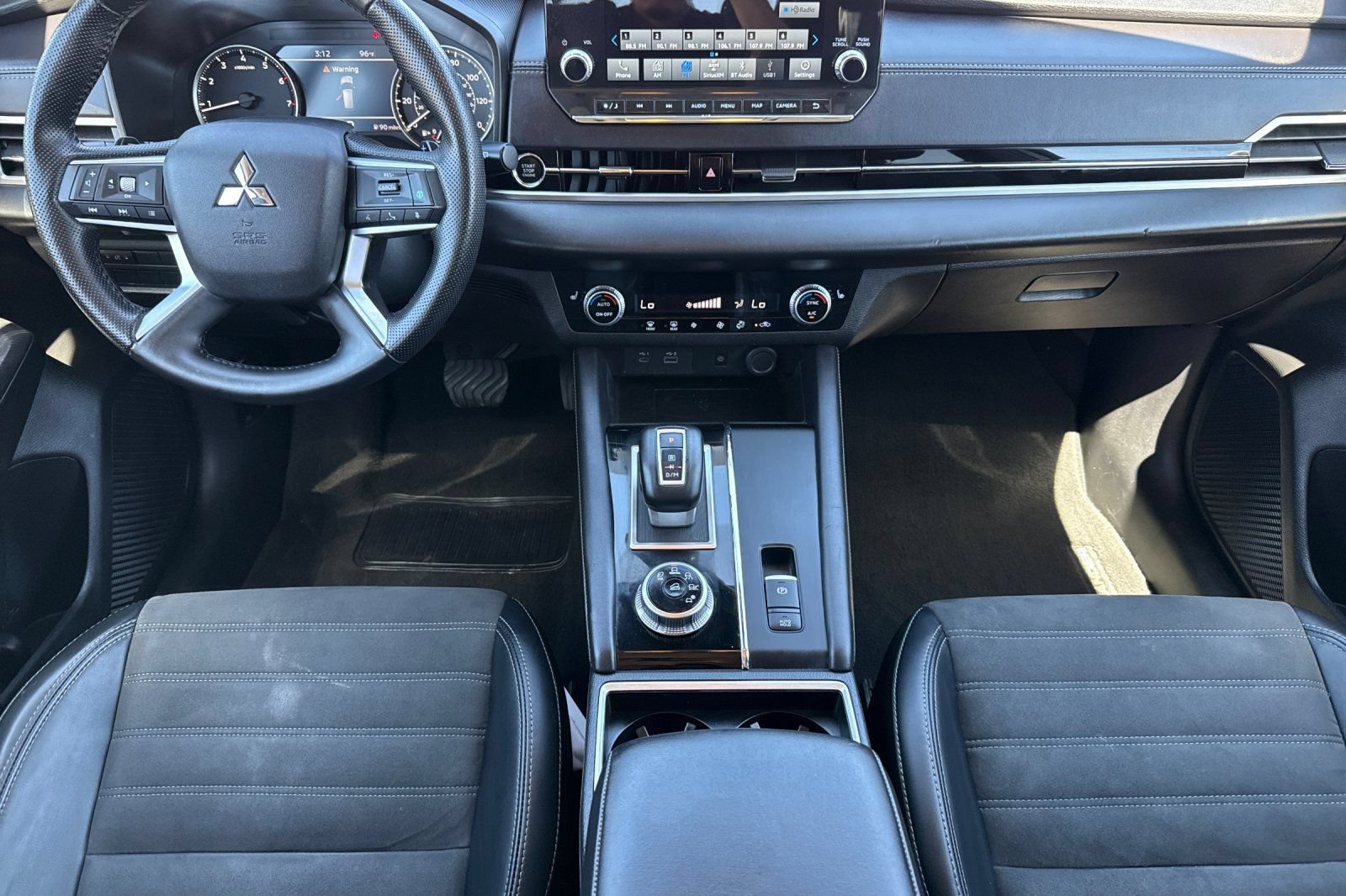 Used 2024 Mitsubishi Outlander SE FWD image 14
