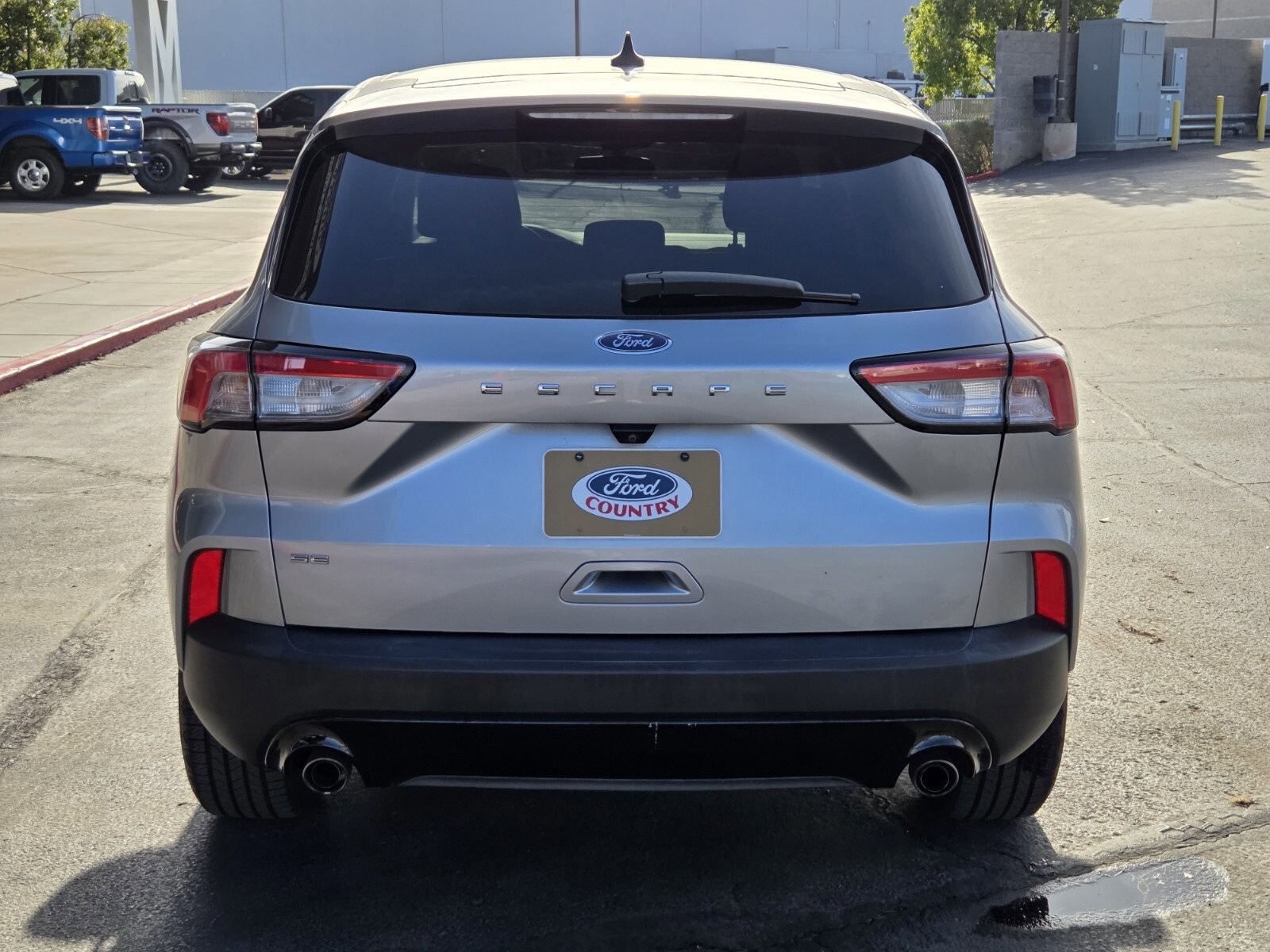 Certified 2021 Ford Escape SE w/ SE Sport Appearance Package image 4