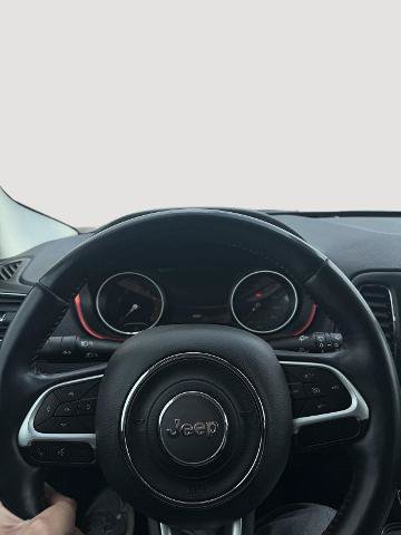 Used 2019 Jeep Compass Trailhawk w/ Cold Weather Group AWD/4WD image 8