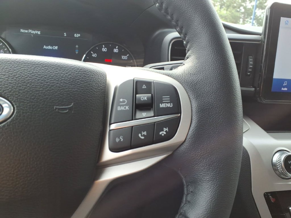 Certified 2023 Ford Explorer XLT w/ Equipment Group 202A AWD/4WD image 18
