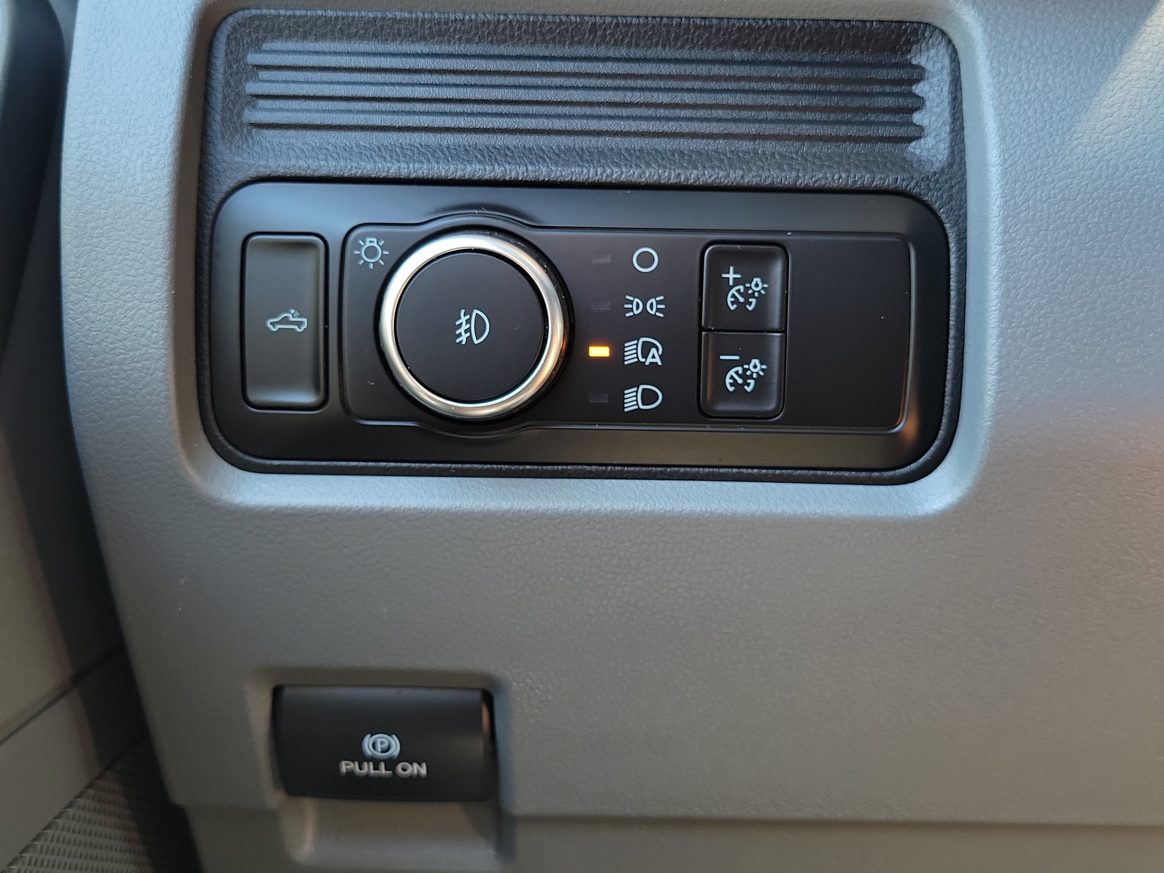 Certified 2026 Ford F250 XLT AWD/4WD image 29