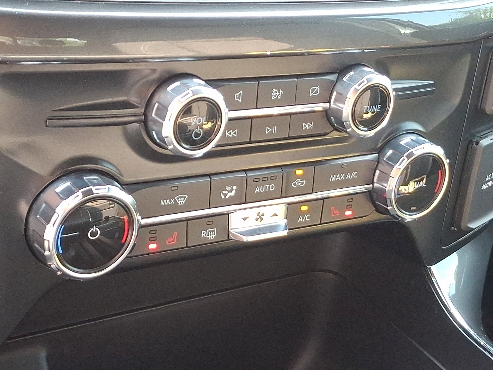 Certified 2022 Ford F150 XLT w/ Equipment Group 302A High AWD/4WD image 16