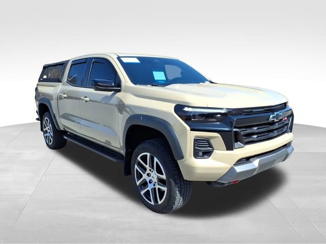 Used 2023 Chevrolet Colorado Z71 w/ Z71 Convenience Package 2 image 8