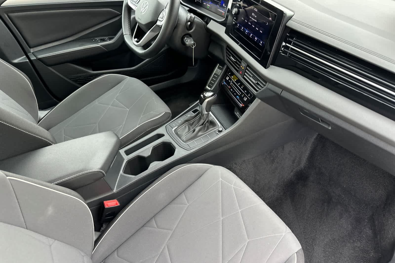 Used 2025 Volkswagen Jetta Sport FWD image 15