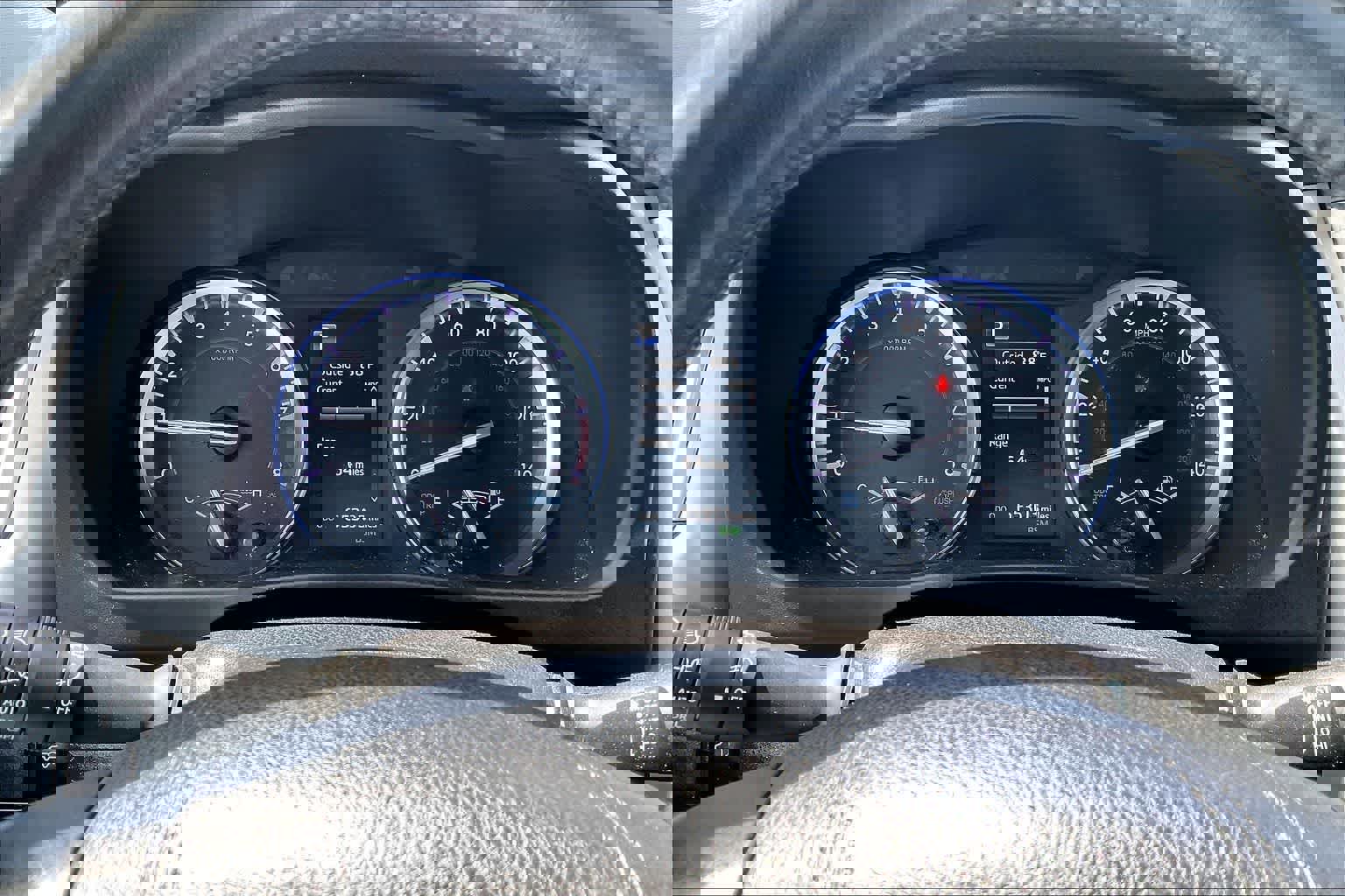 Used 2019 Toyota Highlander XLE FWD image 19