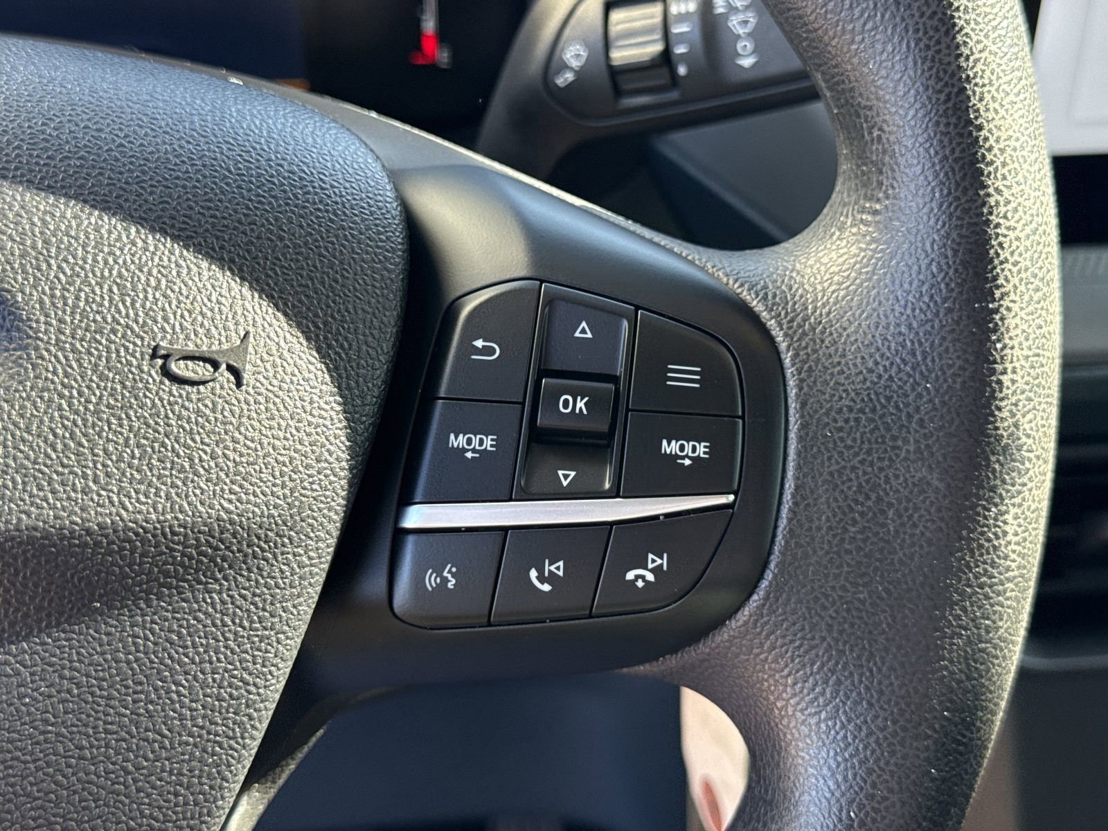 Certified 2025 Ford Maverick XL w/ Equipment Group 102A image 26