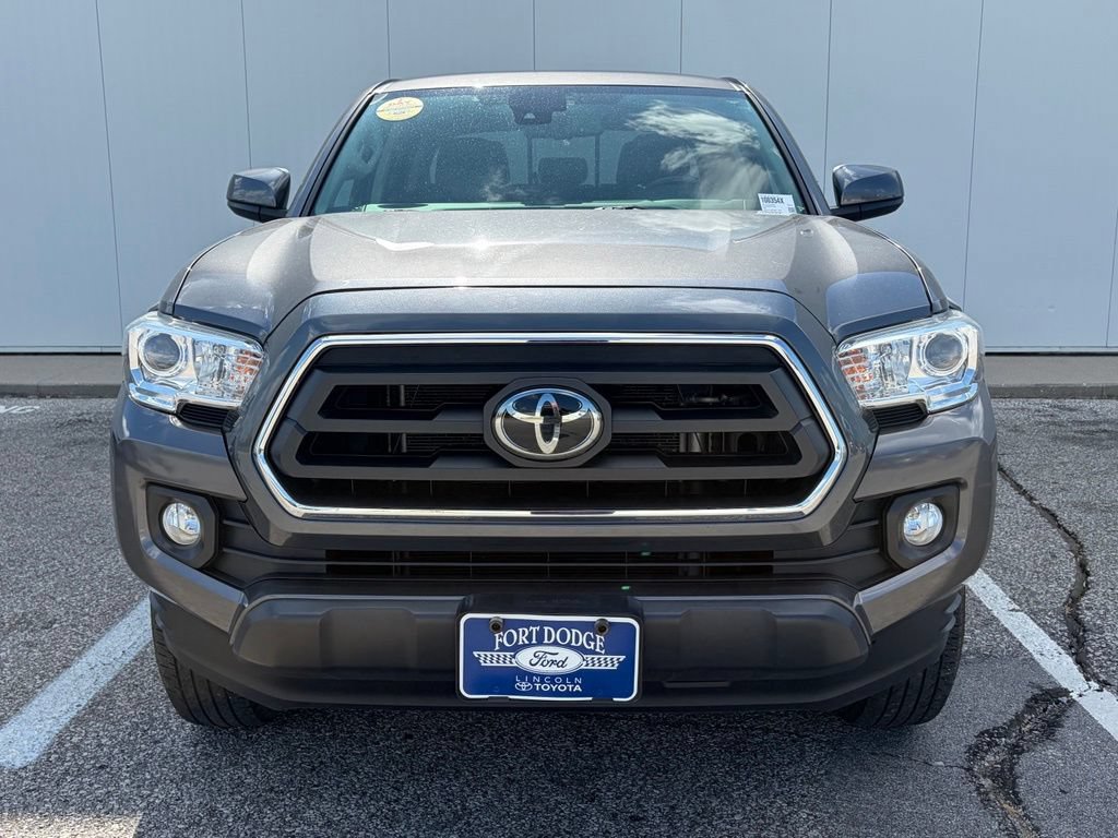 Used 2021 Toyota Tacoma SR5 AWD/4WD image 11