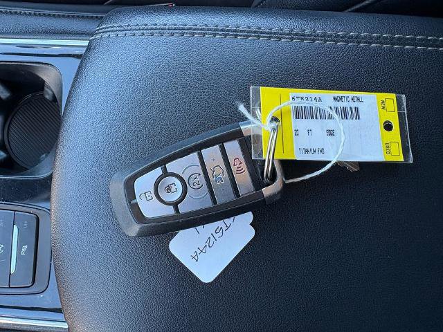 Certified 2020 Ford Edge Titanium image 19