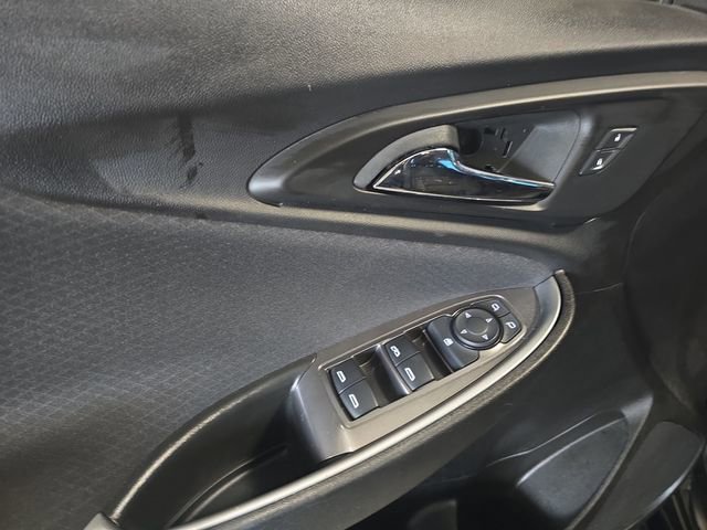 Used 2023 Chevrolet Malibu LT FWD image 12