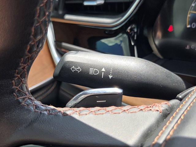 Used 2024 Jeep Grand Cherokee L Summit AWD/4WD image 32