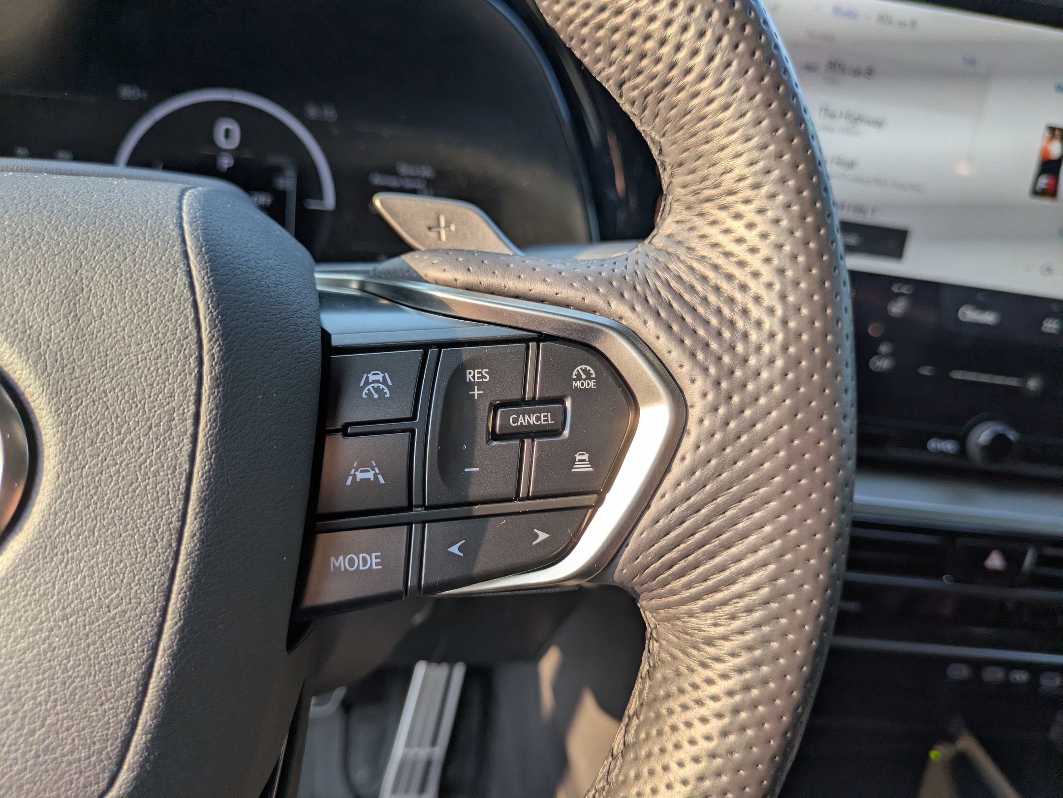 Used 2026 Lexus TX 500h AWD w/ Technology Package image 20