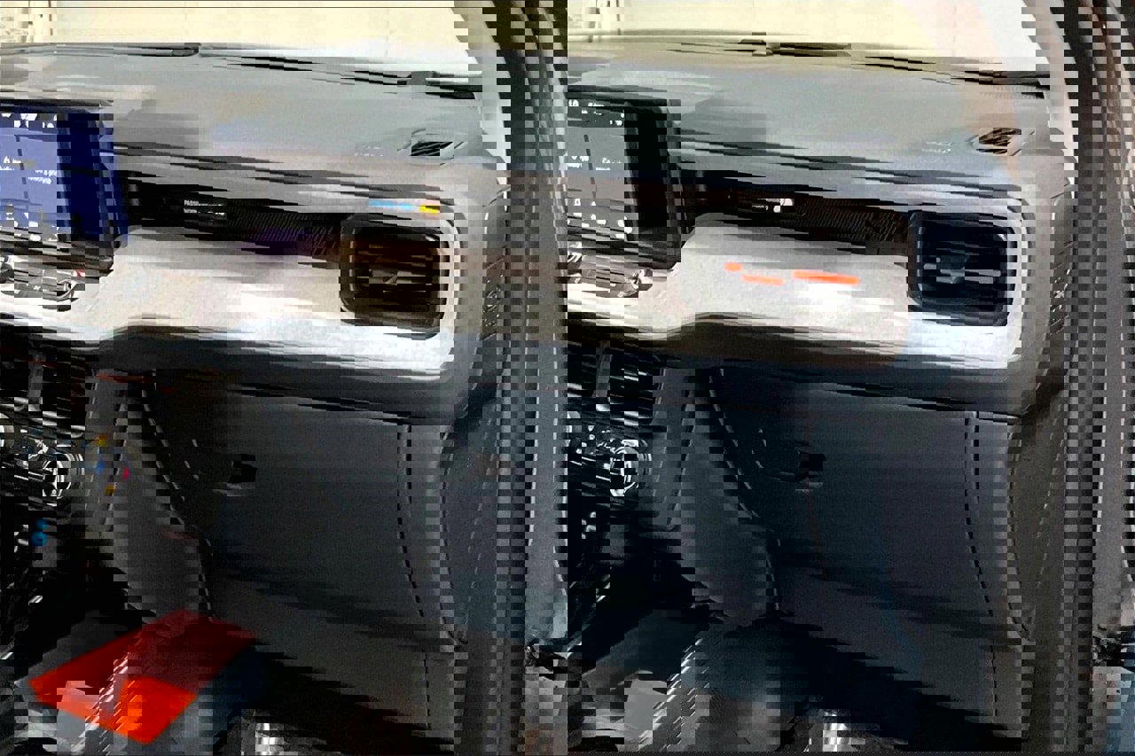 Certified 2024 Ford Maverick XLT image 17