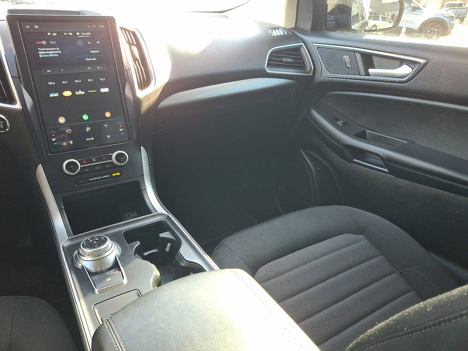 Certified 2022 Ford Edge SE w/ Black Appearance Package image 16