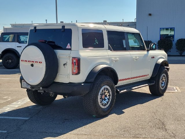 Certified 2026 Ford Bronco Outer Banks w/ Sasquatch Package AWD/4WD image 5