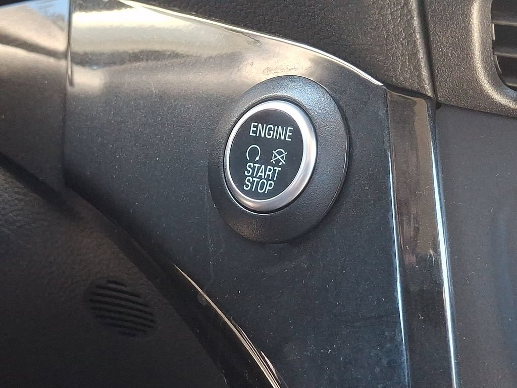 Certified 2019 Ford Escape Titanium AWD/4WD image 25