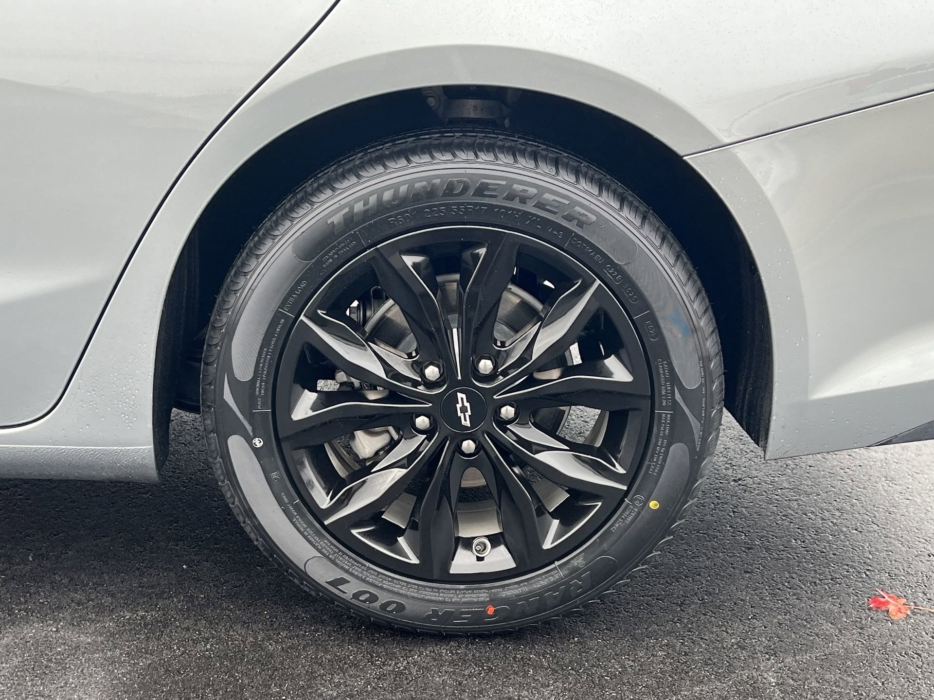 Used 2024 Chevrolet Malibu LT image 32