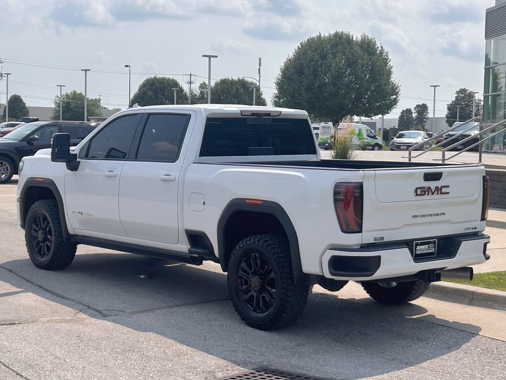 Used 2025 GMC Sierra 2500 AT4 w/ AT4 Premium Plus Package AWD/4WD image 5