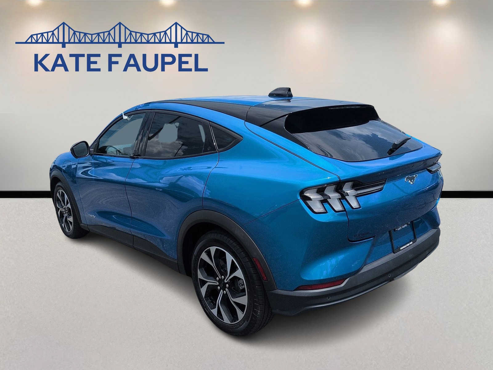 Certified 2025 Ford Mustang Mach-E Select w/ Comfort Package Lite RWD image 5