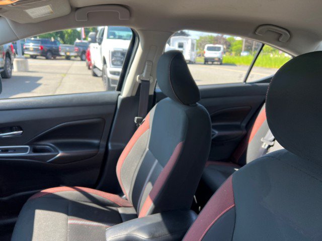 Used 2024 Nissan Versa SR FWD image 21
