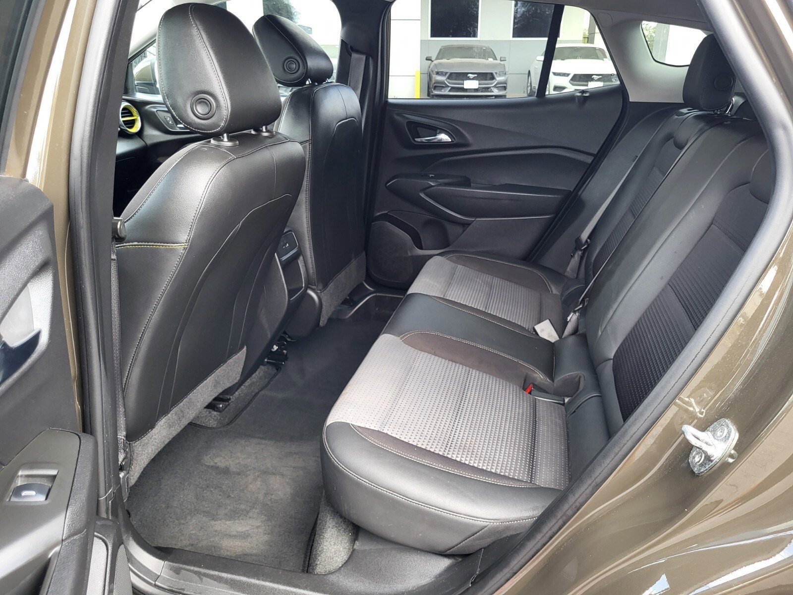 Used 2024 Chevrolet Trax LT w/ Driver Confidence Package image 17