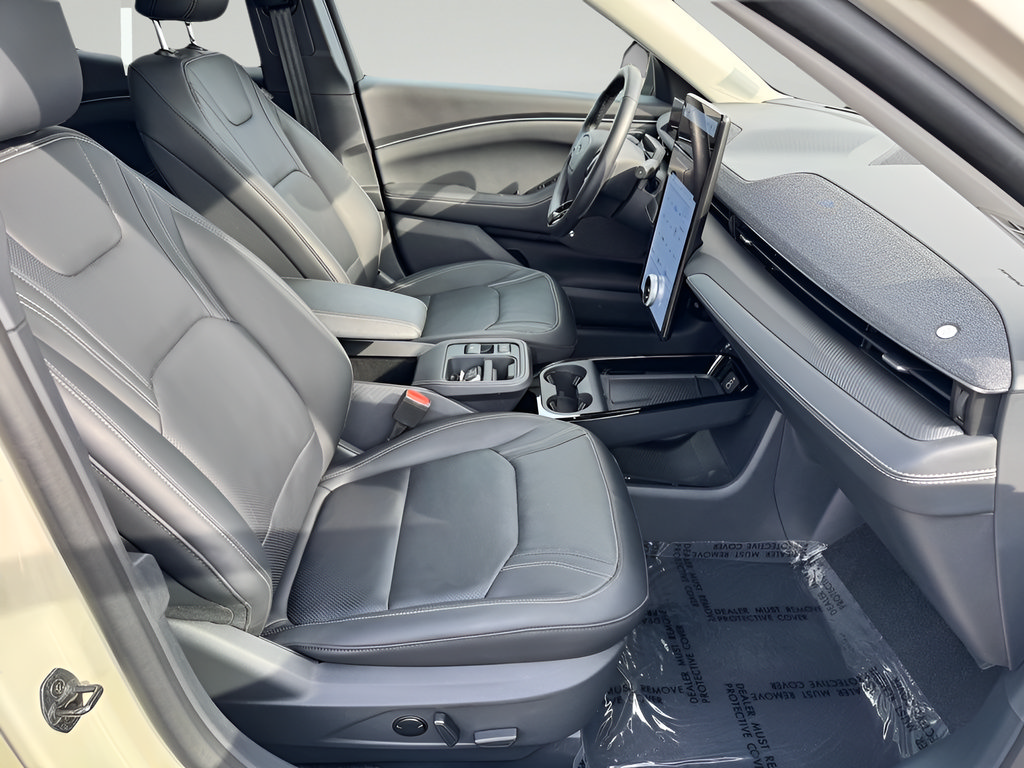 Certified 2025 Ford Mustang Mach-E Premium RWD image 28