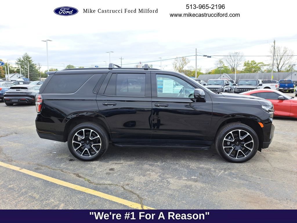 Used 2024 Chevrolet Tahoe RST w/ Luxury Package image 2