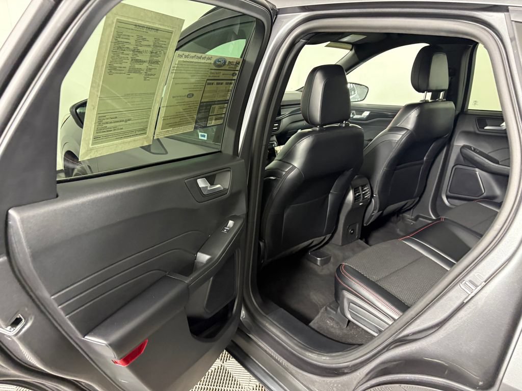 Certified 2024 Ford Escape ST-Line w/ Tech Pack #1 AWD/4WD image 28