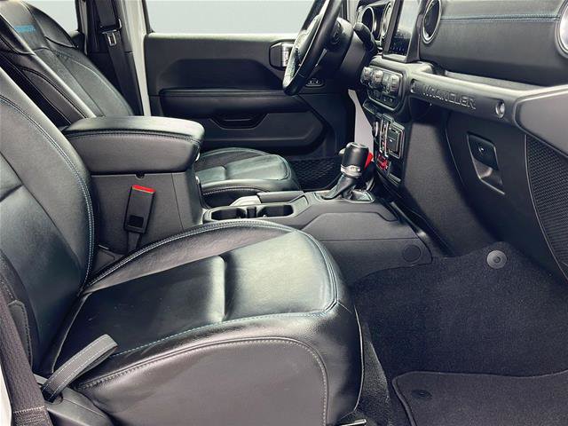 Used 2022 Jeep Wrangler Unlimited Rubicon 4xe w/ Cold Weather Group AWD/4WD image 15