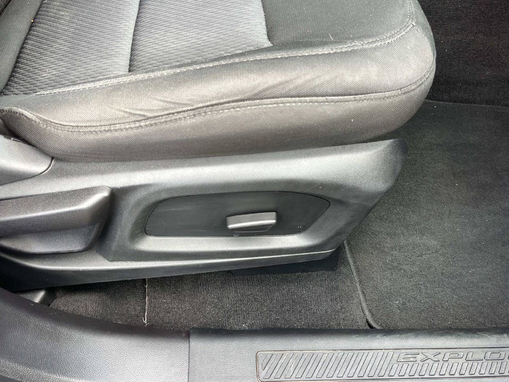 Certified 2022 Ford Explorer XLT RWD image 31