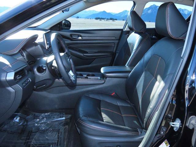 Used 2020 Nissan Altima 2.5 SR w/ Premium Package image 17