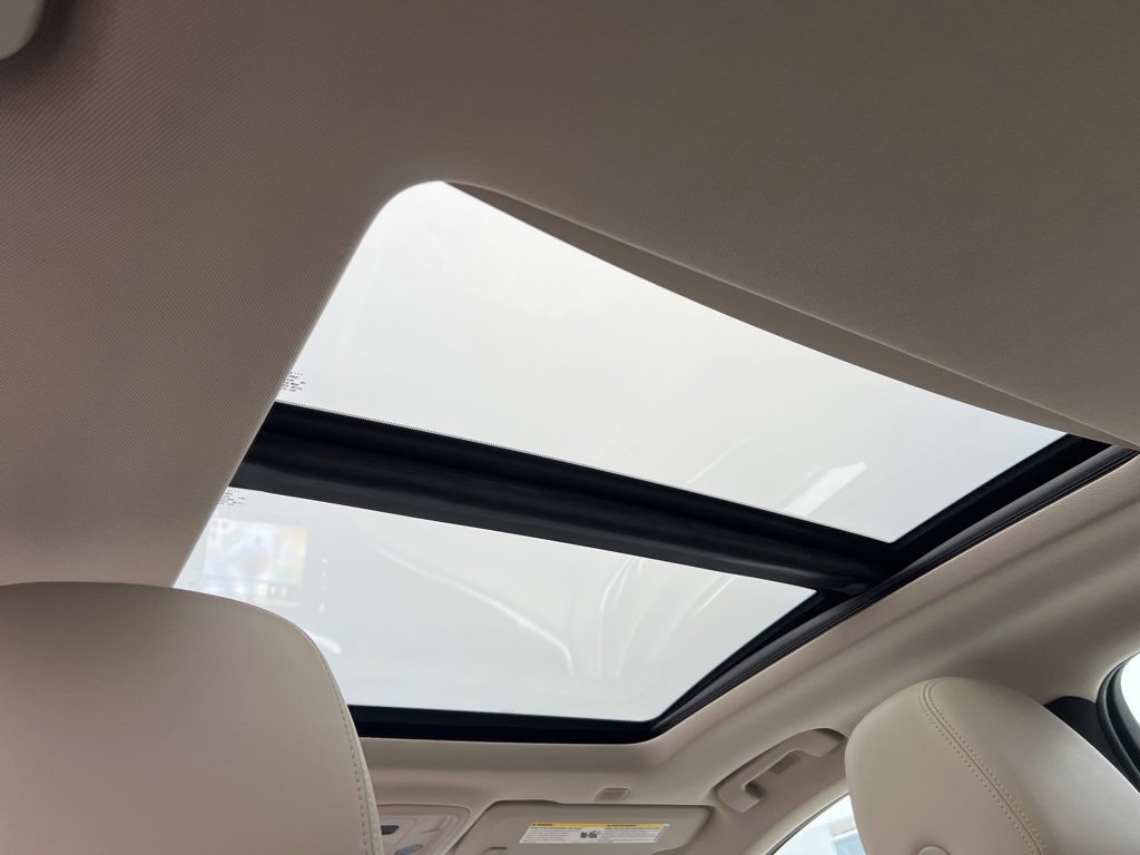 Used 2018 Cadillac XTS Luxury w/ Driver Awareness Package image 31