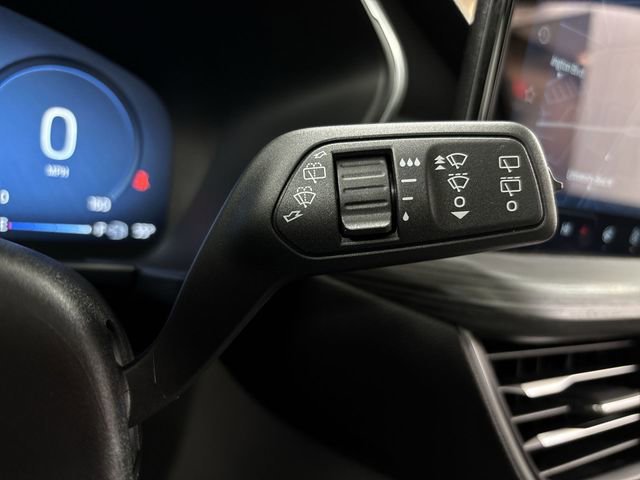 Certified 2025 Ford Escape SE w/ PHEV Premium Package image 31