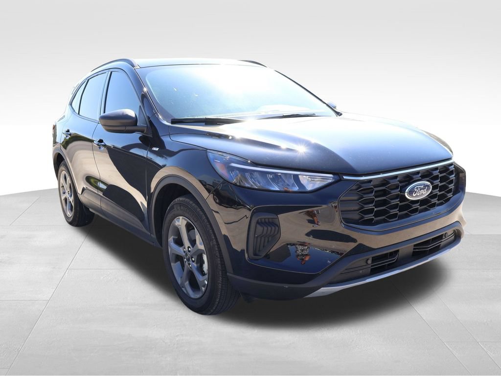 Certified 2026 Ford Escape ST-Line w/ Tech Pack #1 FWD image 12