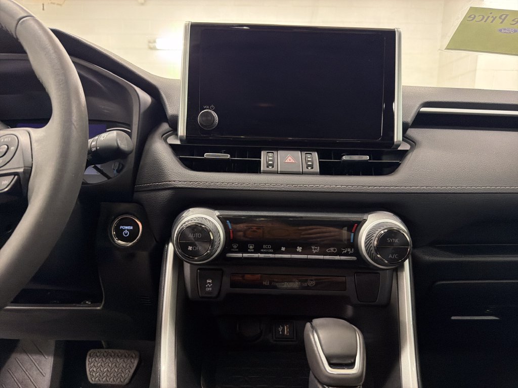 Used 2023 Toyota RAV4 XLE Premium AWD/4WD image 23
