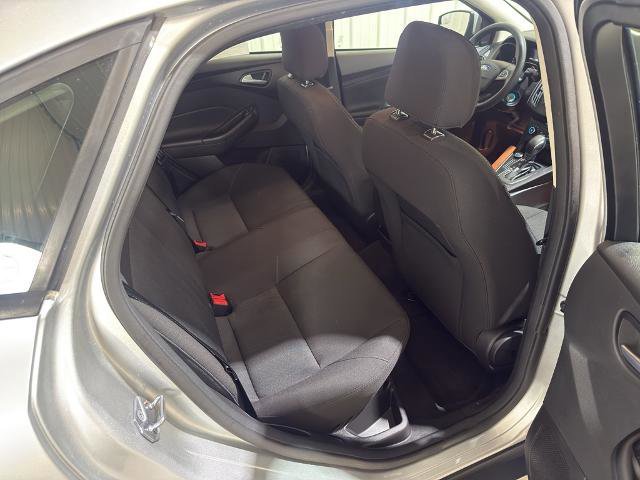 Certified 2017 Ford Focus SE image 29