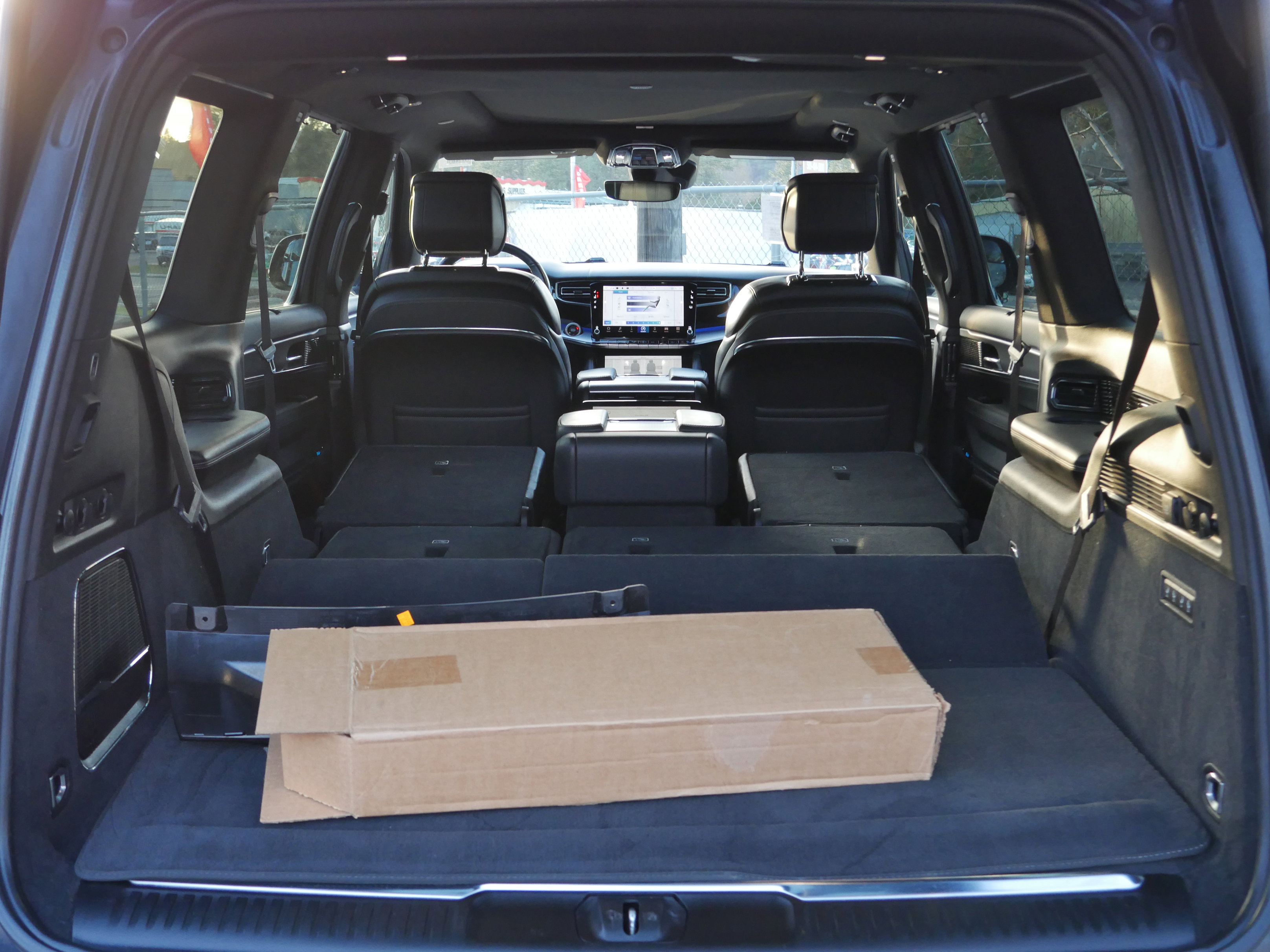 Used 2023 Jeep Grand Wagoneer 4WD image 25